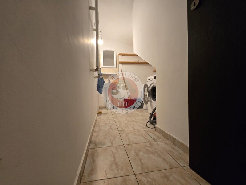 Glina | 4 camere | 134mp | curte | B11894