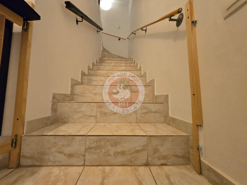 Glina | 4 camere | 134mp | curte | B11894